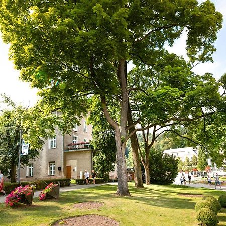 Apartament Przy Parku Kudowa-Zdrój Exterior foto